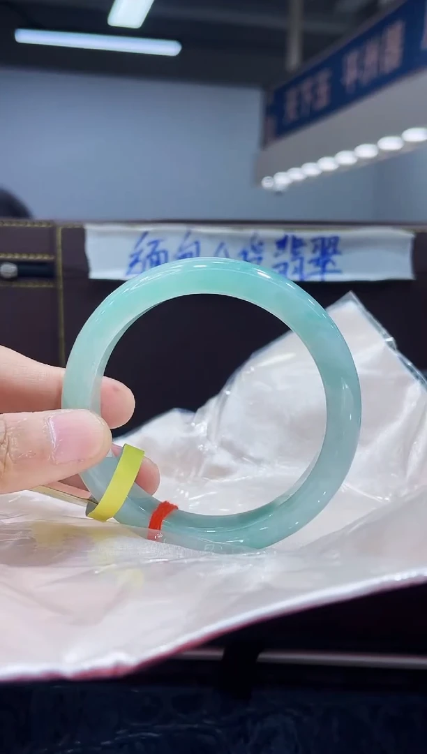 未镶嵌手镯翡翠15