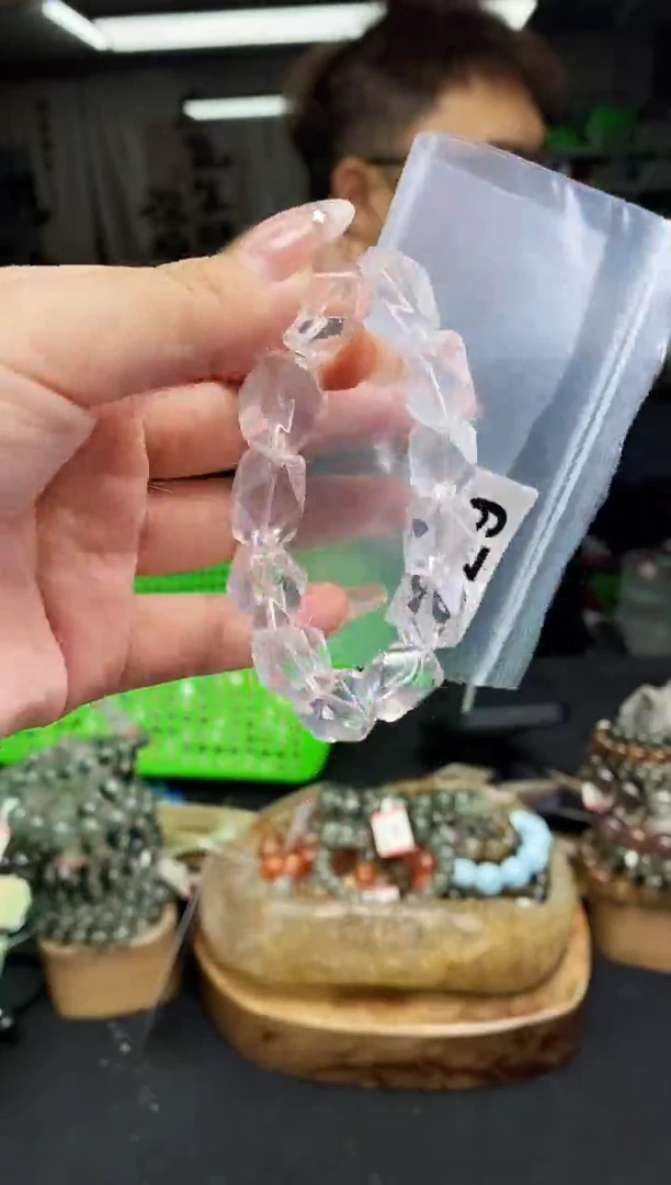 水晶手串未镶嵌手串672