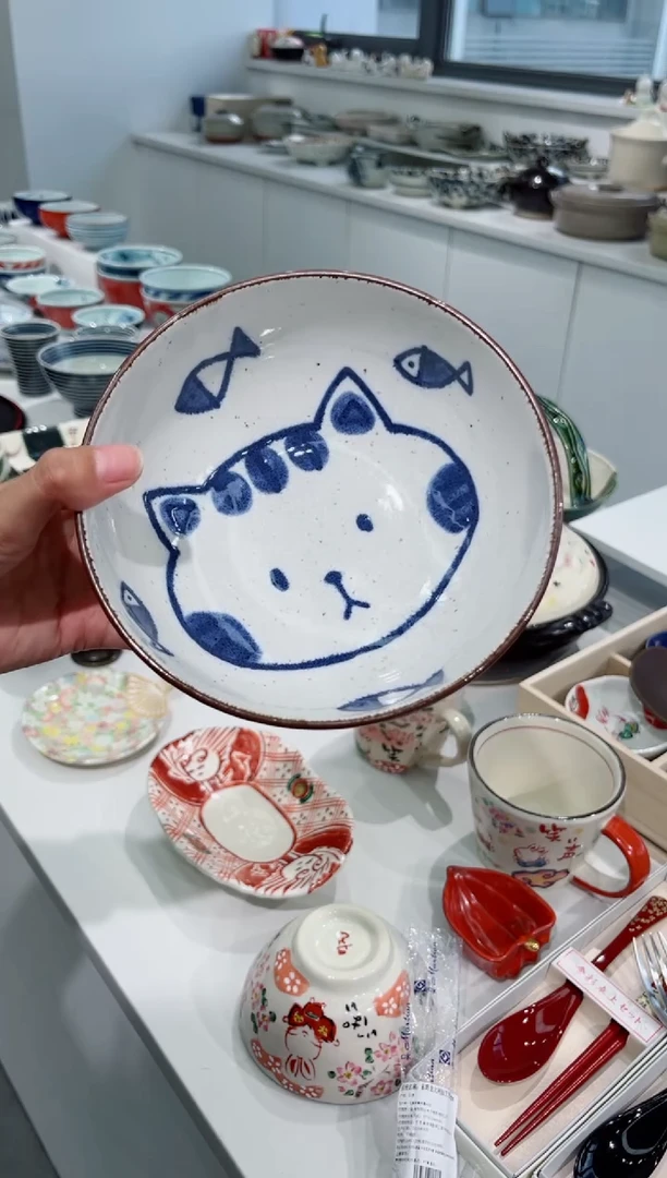 瓷片蓝色猫咪面碗