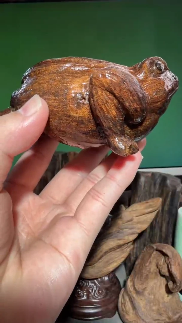 沉香吊坠吃****顿多样性发一