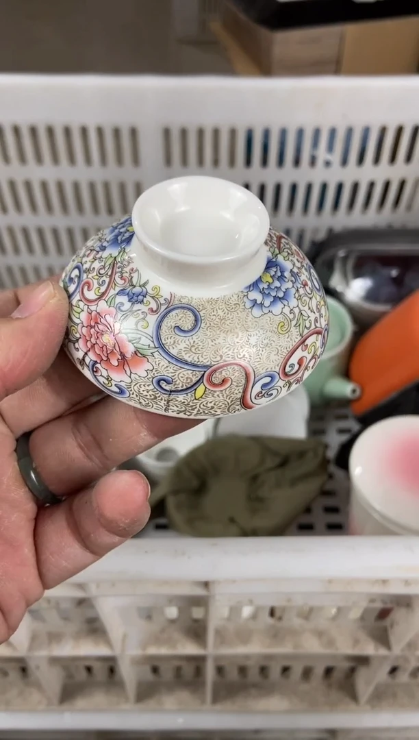 杯无运费险有瑕疵的摄影的产品有使用过的痕迹有点脏介意勿拍