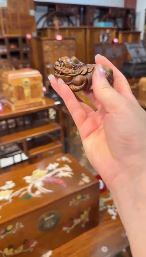 木木头款黄杨皮丘手把件68