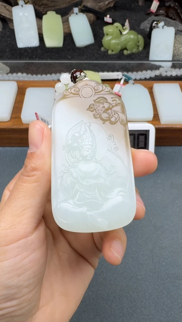 颈饰未镶嵌和田玉2