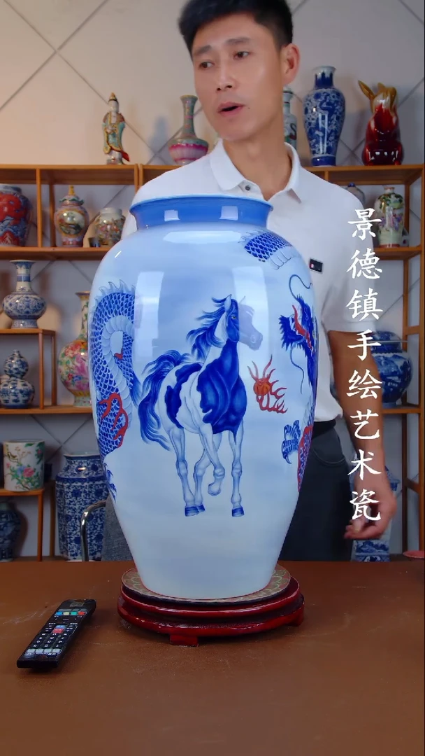 现代景德镇手工手绘陶瓷摆件51