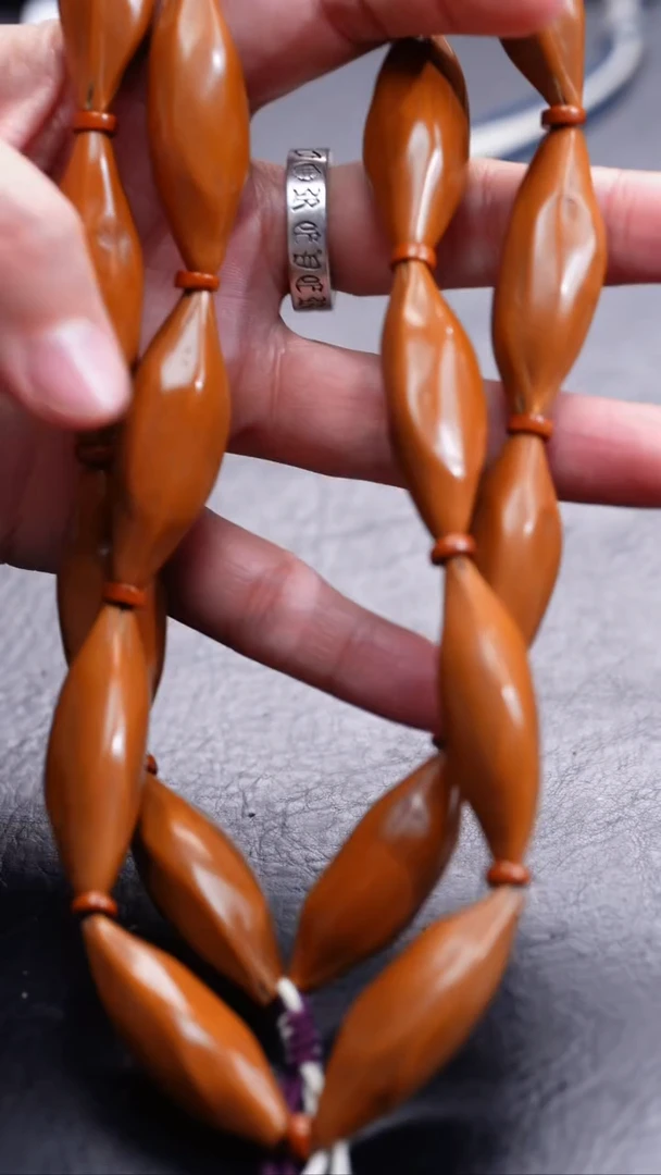 【闪购商品】橄榄核吊坠橄榄核