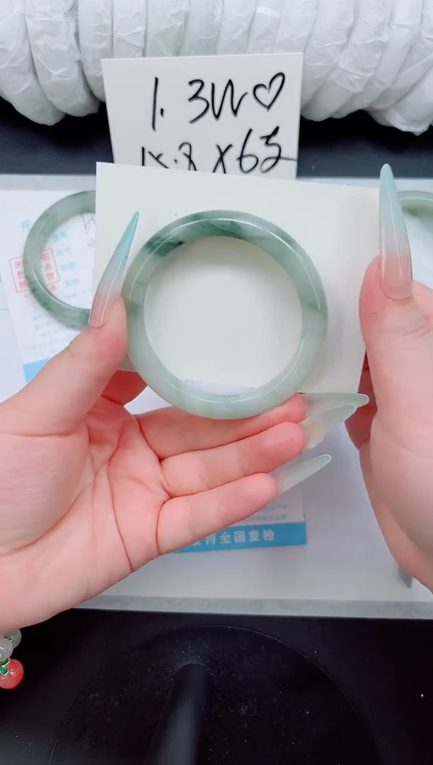 石英质玉手镯未镶嵌b86-54