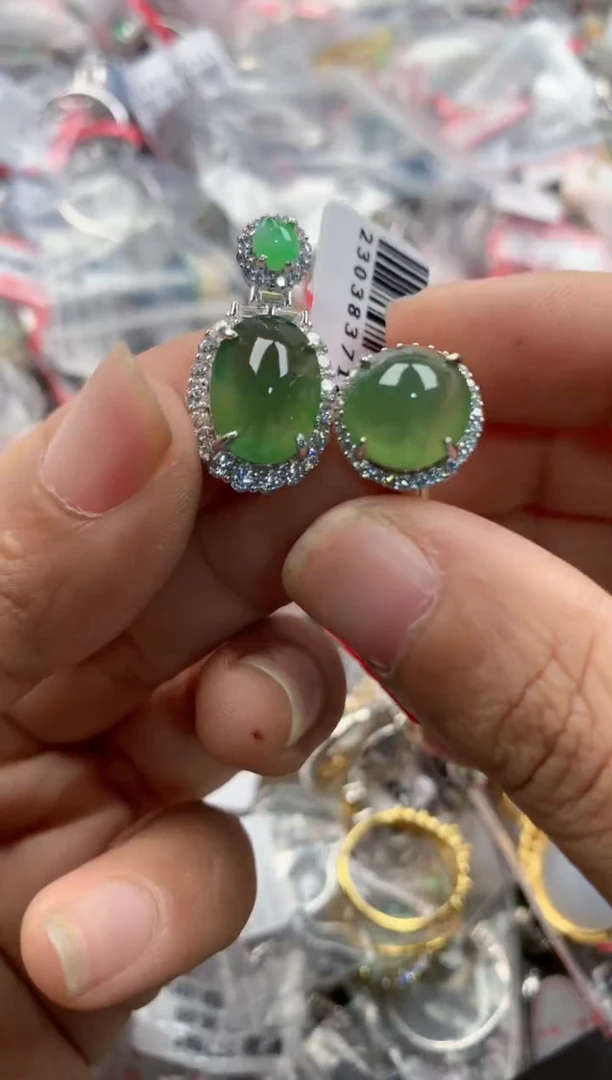 银S925镶嵌戒指翡翠555             6