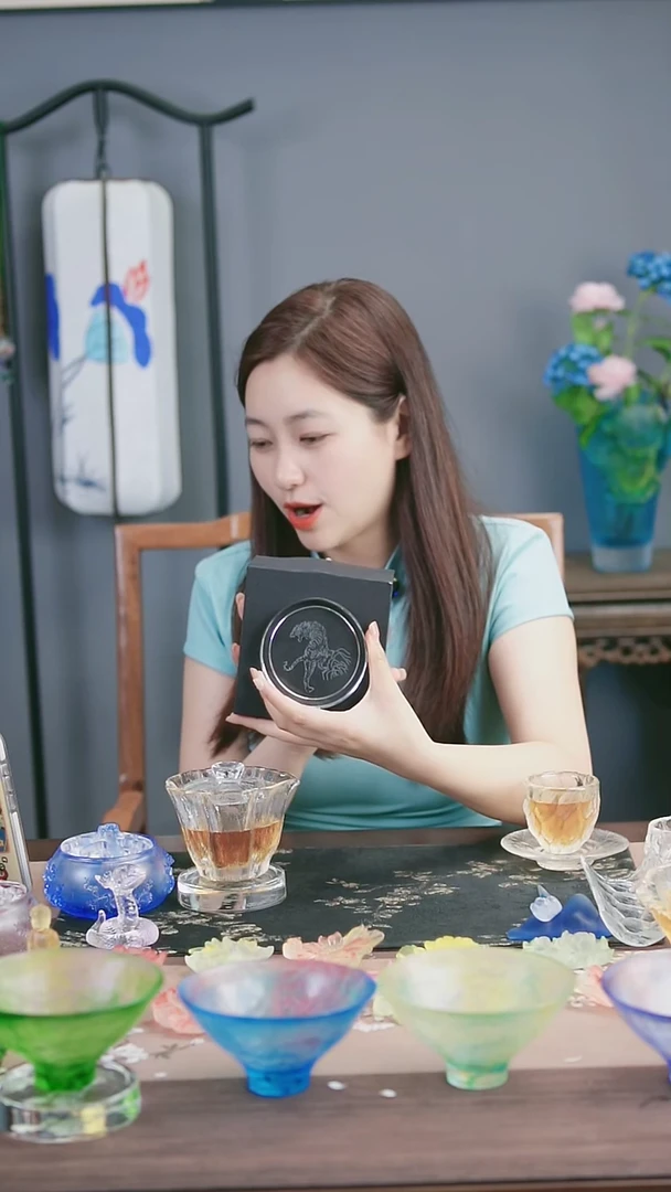 琉璃手工艺品老虎内雕画K9水晶杯垫