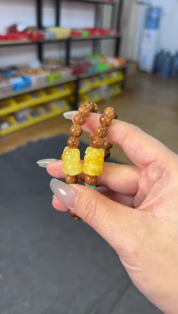 【闪购商品】蜜蜡手链未镶嵌 8mm库克蜜蜡猪单圈多样性发其一