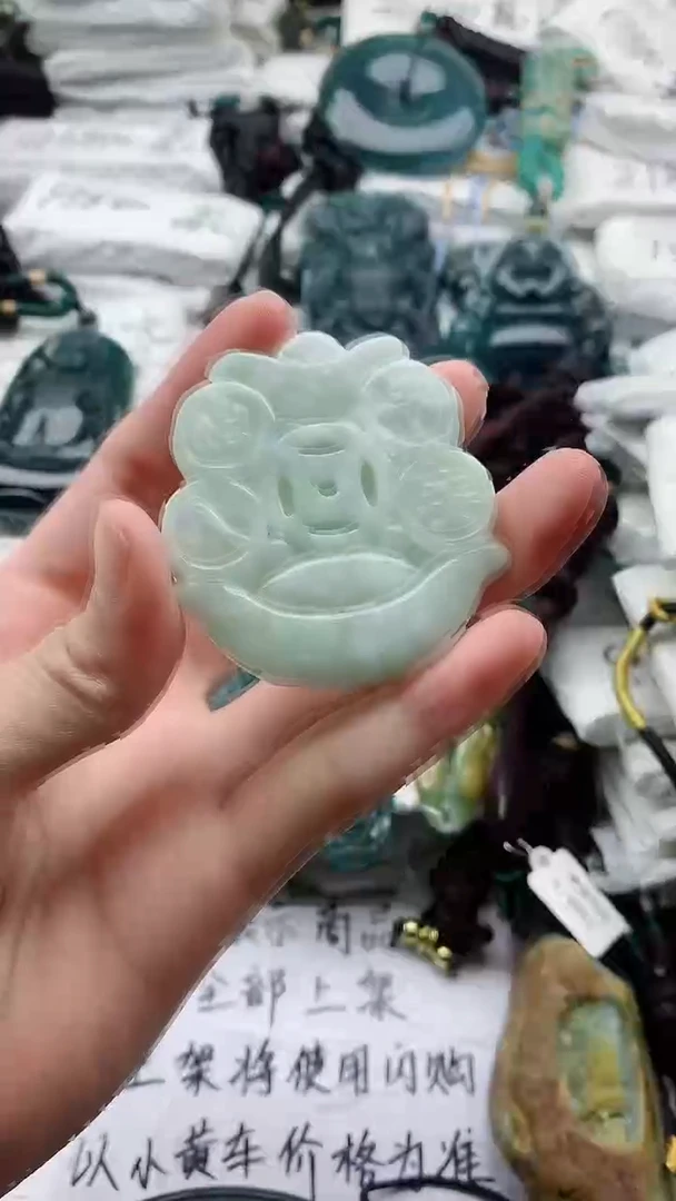 翡翠未镶嵌颈饰88888888