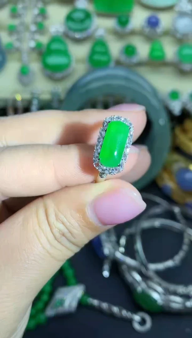 【闪购商品】翡翠戒指18K金镶嵌244-中国好珍宝