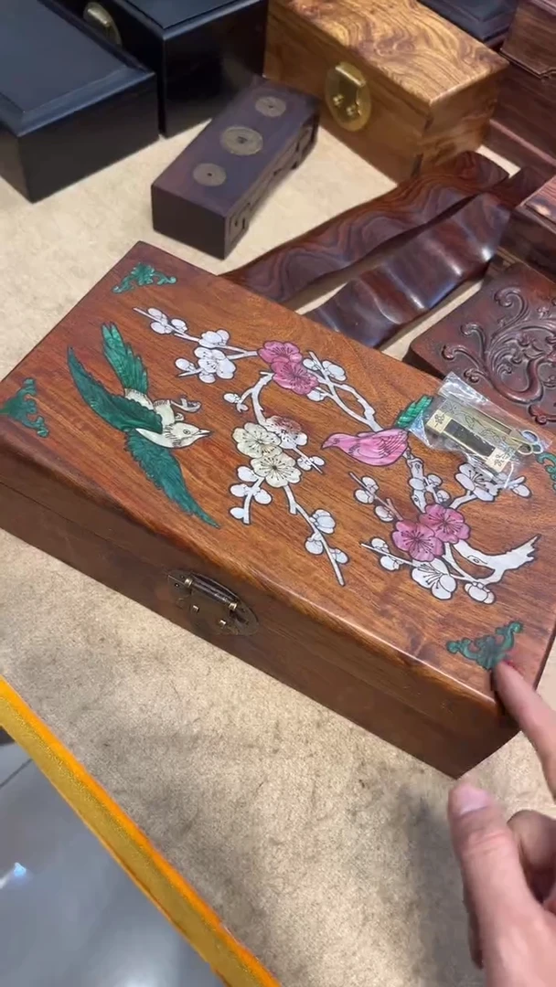 【闪购商品】贡木喜鹊登梅螺钿首饰盒