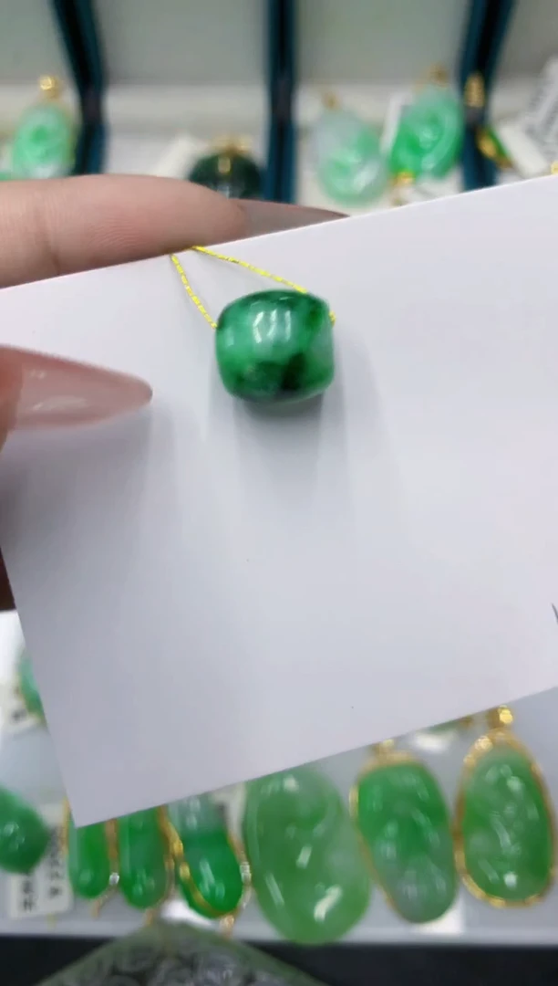 颈饰未镶嵌翡翠111111