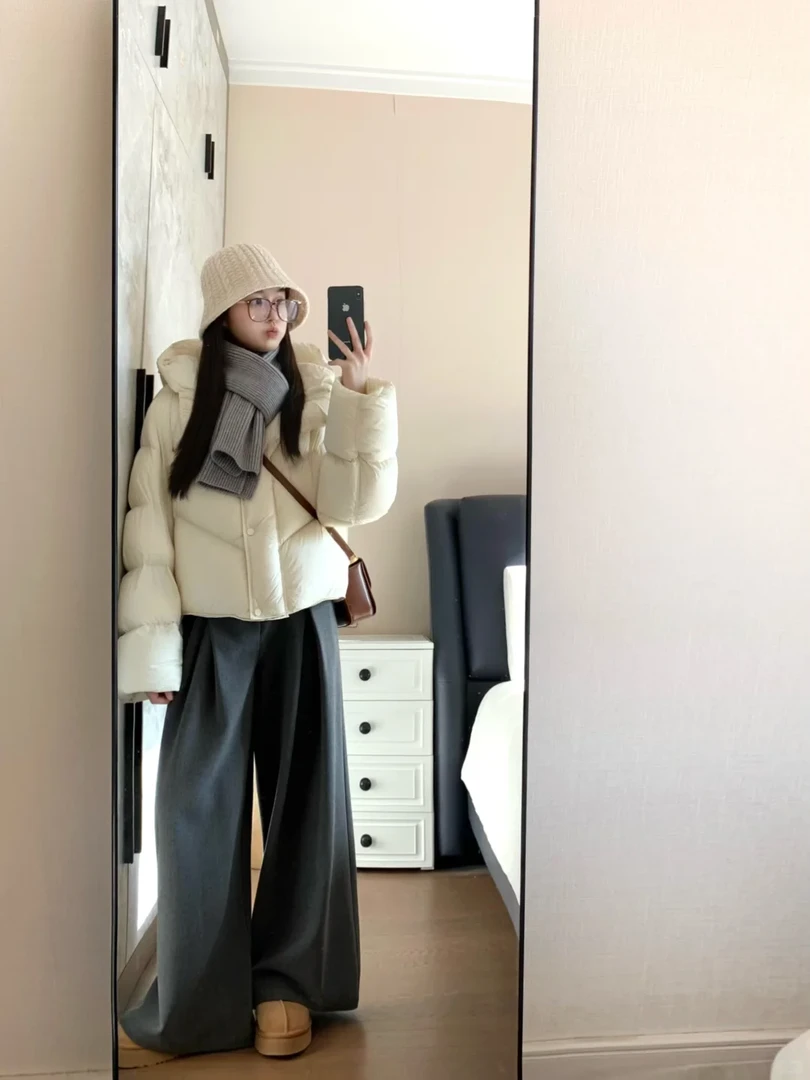 2025秋冬新款韩系穿搭高级感连帽面包服棉服外套搭配休闲裤两件套