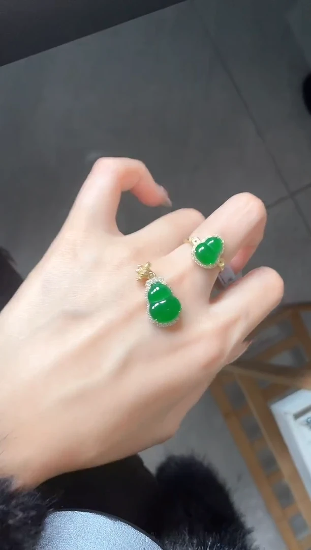 银S925镶嵌戒指翡翠51511