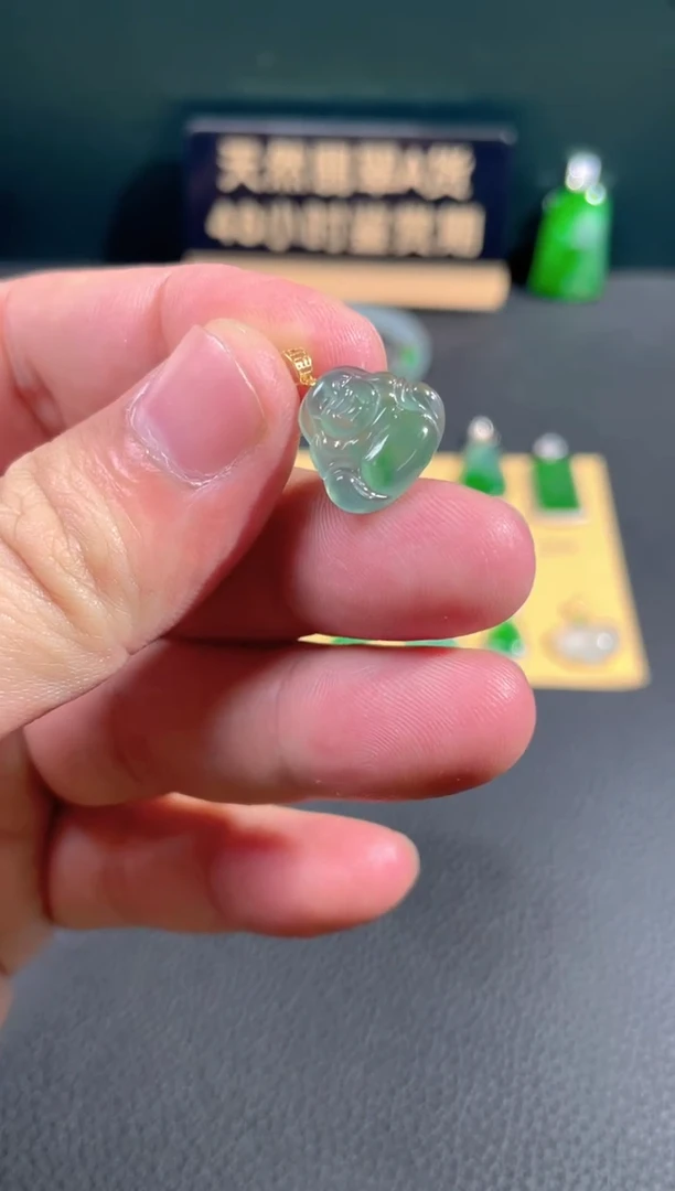 【闪购商品】翡翠颈饰18K金镶嵌翡翠