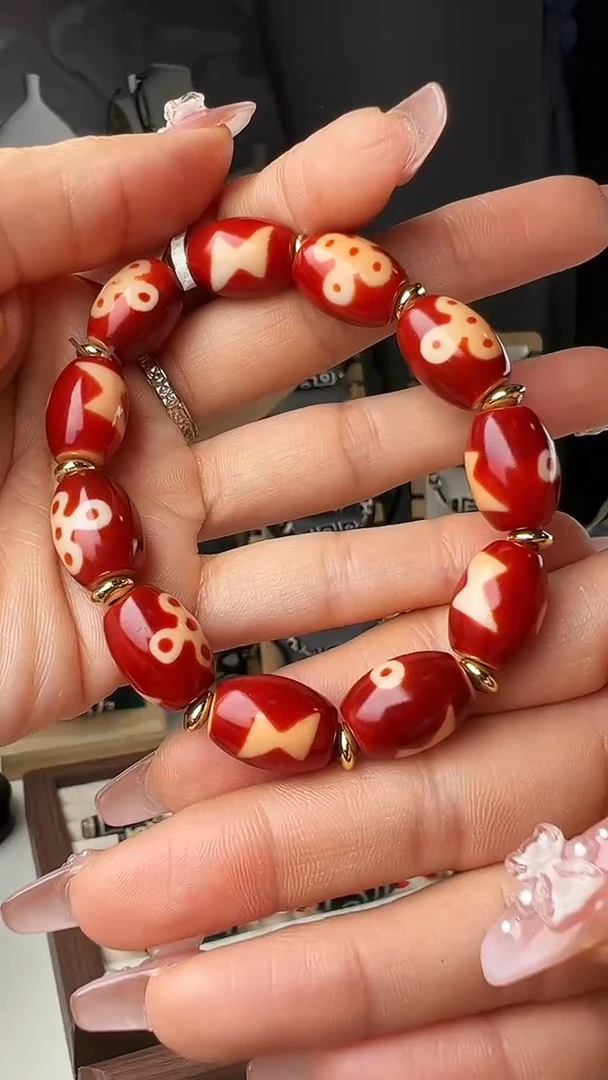 【闪购商品】玛瑙/玉髓颈饰未镶嵌五眼