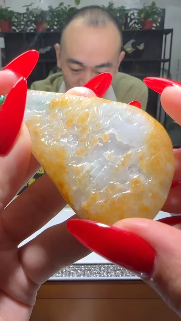 【闪购商品】翡翠颈饰未镶嵌天然翡翠A货吊坠