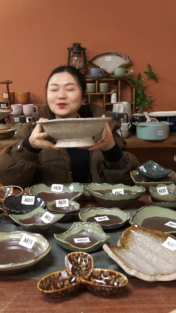 陶瓷A417 一只陶瓷粗陶胶水粘合高脚碗可能微瑕25.5*8.5