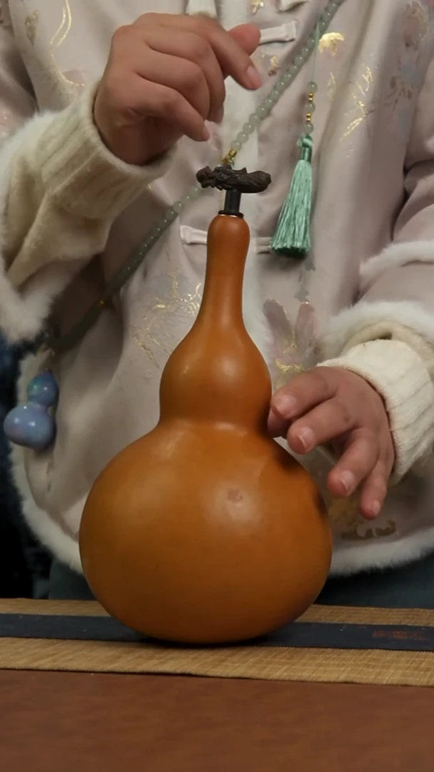 628号 天然热水酒葫芦 一物一拍（有瑕介意勿拍）