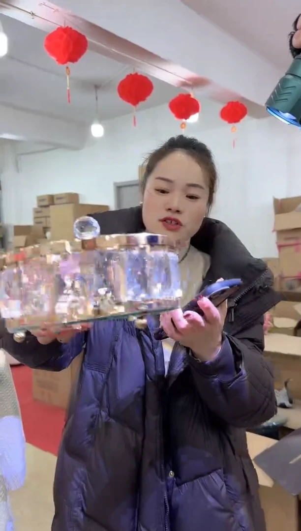 【闪购商品】无铅玻璃甄选花器-v-早30