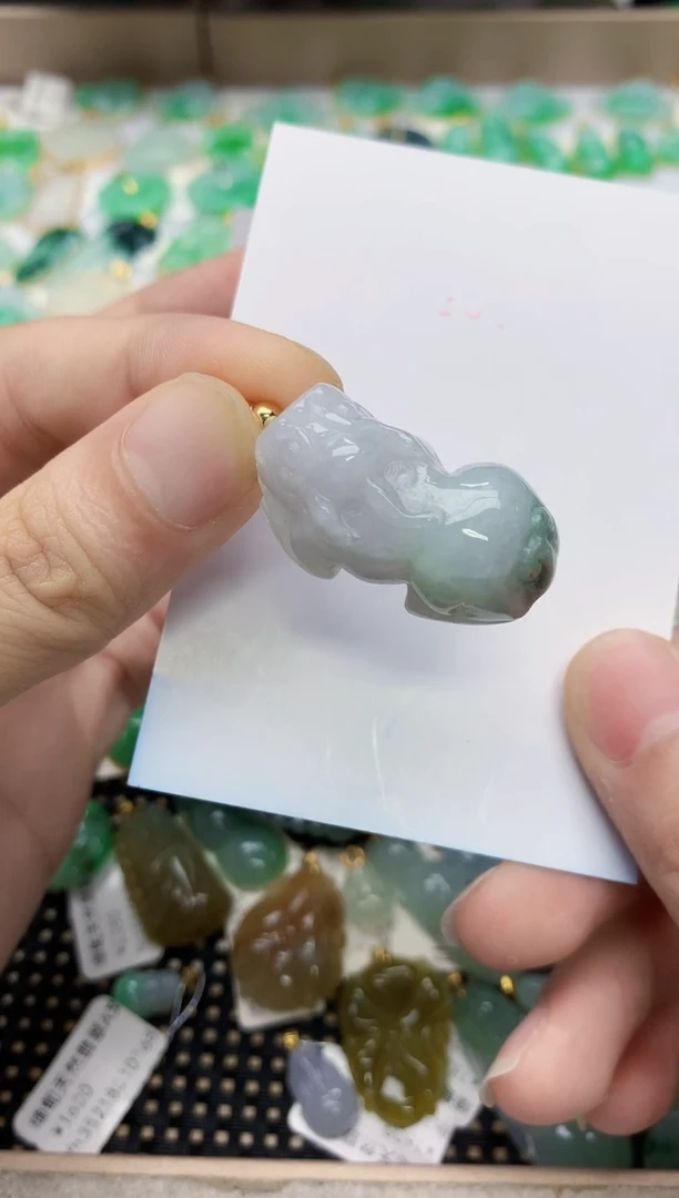 翡翠未镶嵌颈饰天然缅甸翡翠A货