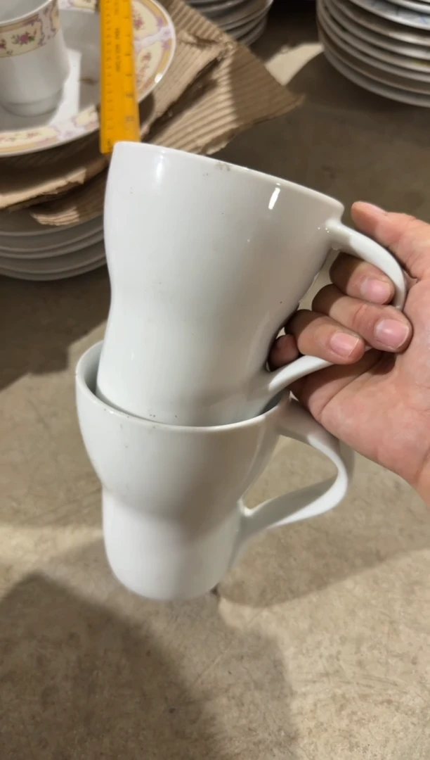 摆件多**宝纯白杯两个一组有瑕请慎拍