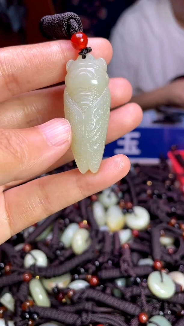 未镶嵌和田玉挂件1