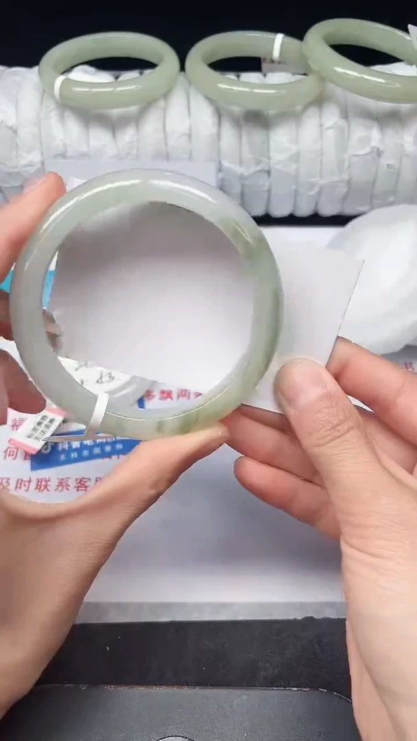 未镶嵌手镯石英质玉216-61/62