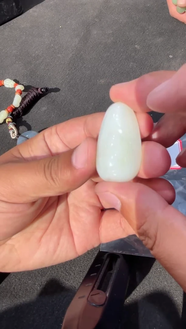 未镶嵌和田玉挂件和田玉