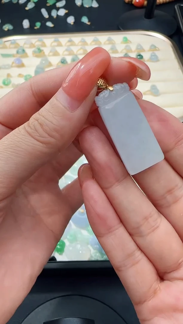 【闪购商品】翡翠颈饰18K金镶嵌TZG0115144