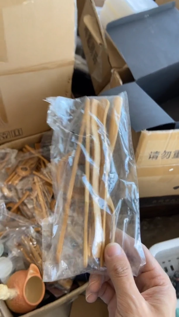 杯无运费险有瑕疵的摄影的产品有使用过的痕迹有点脏介意勿拍