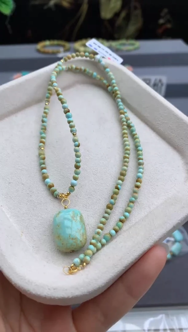 18K金镶嵌绿松石锁骨链茜.A116