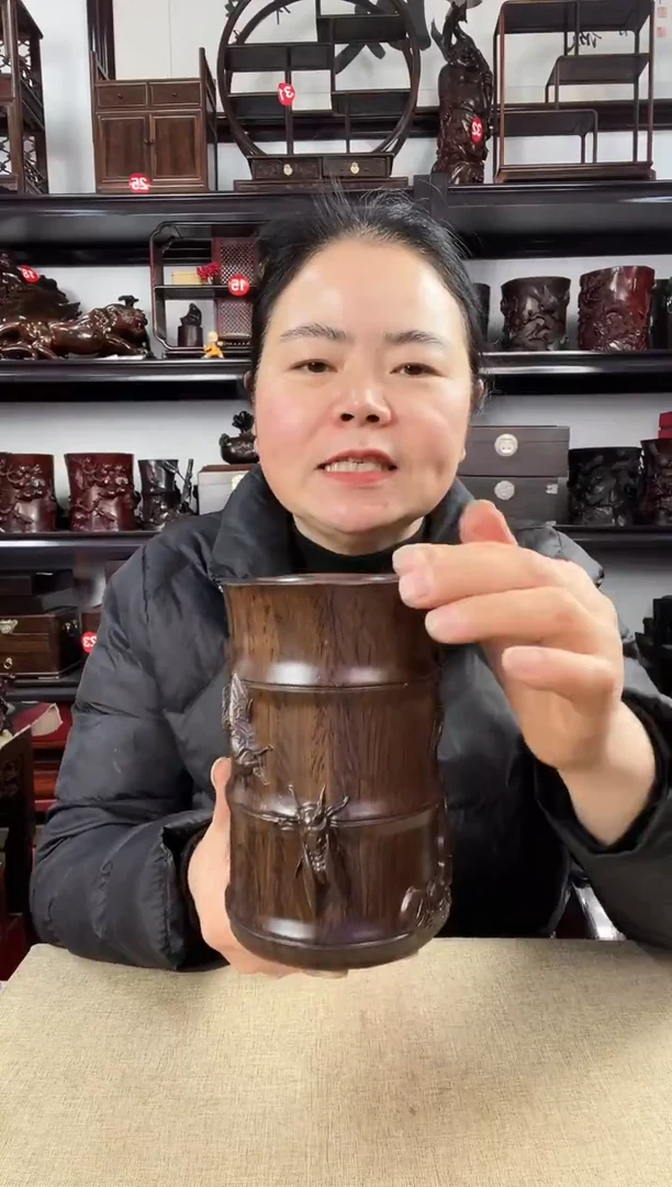 木知了笔筒老李红木工艺品