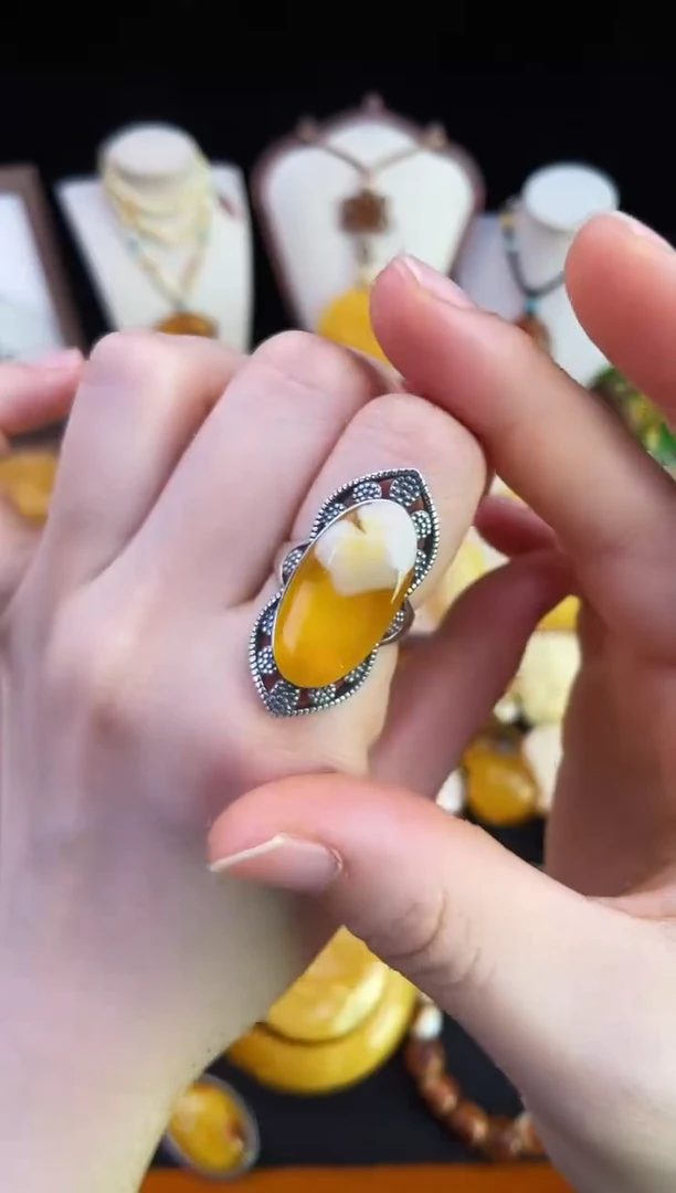 琥珀未镶嵌珠宝奇石柒月