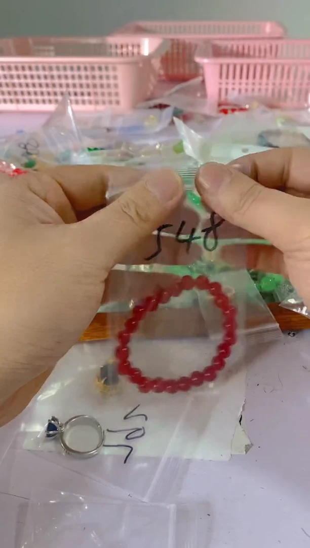 【闪购商品】水晶颈饰银S925镶嵌548红宝，蓝宝，多样性发一件赠链