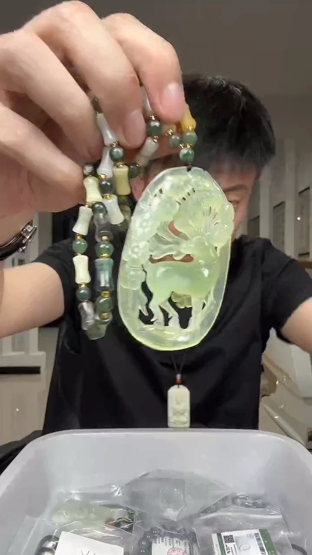 未镶嵌岫玉颈饰多样性发货一件