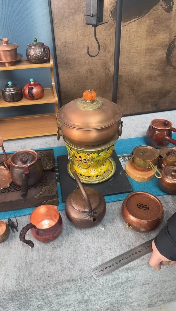 帝王黄珐琅彩碳炉直径19cm