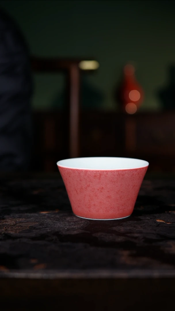 杯子白泥高温铜红釉豇豆红