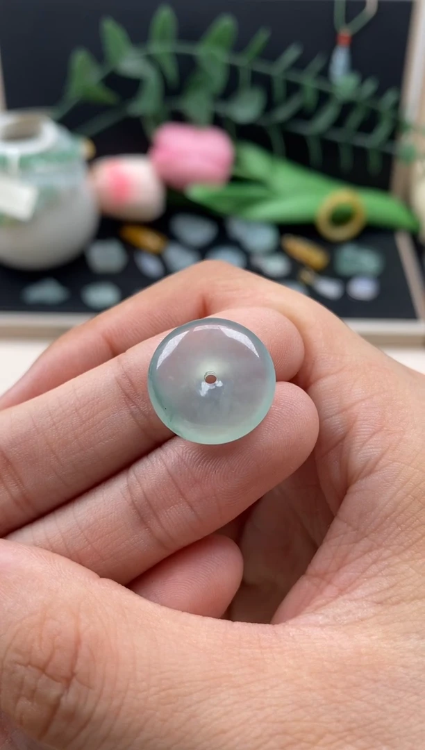 【闪购商品】翡翠颈饰未镶嵌翡翠冰晴平安扣