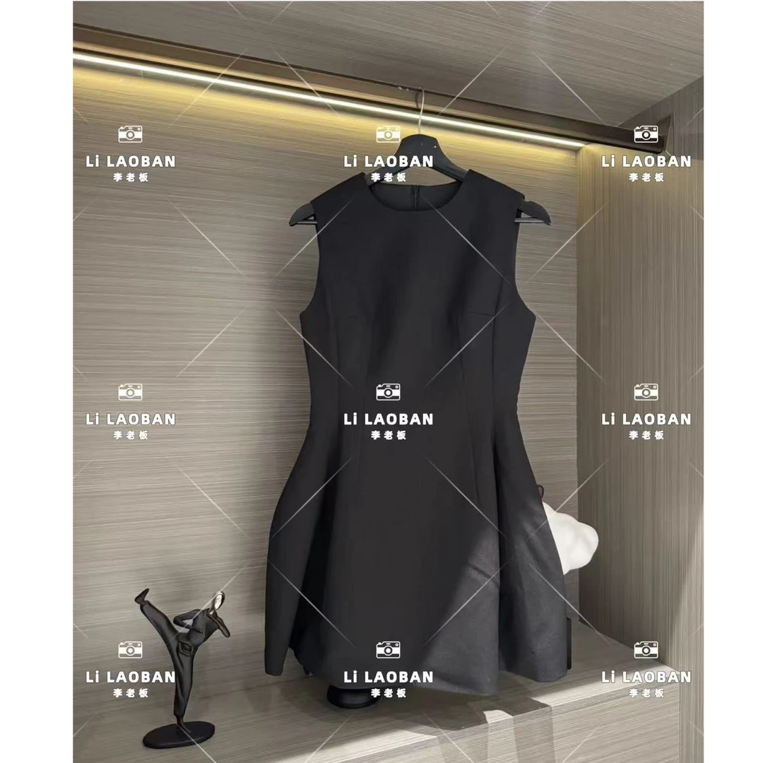 2025 夏季 名媛圆领无袖收腰 A 字连衣裙（裙长83左右）