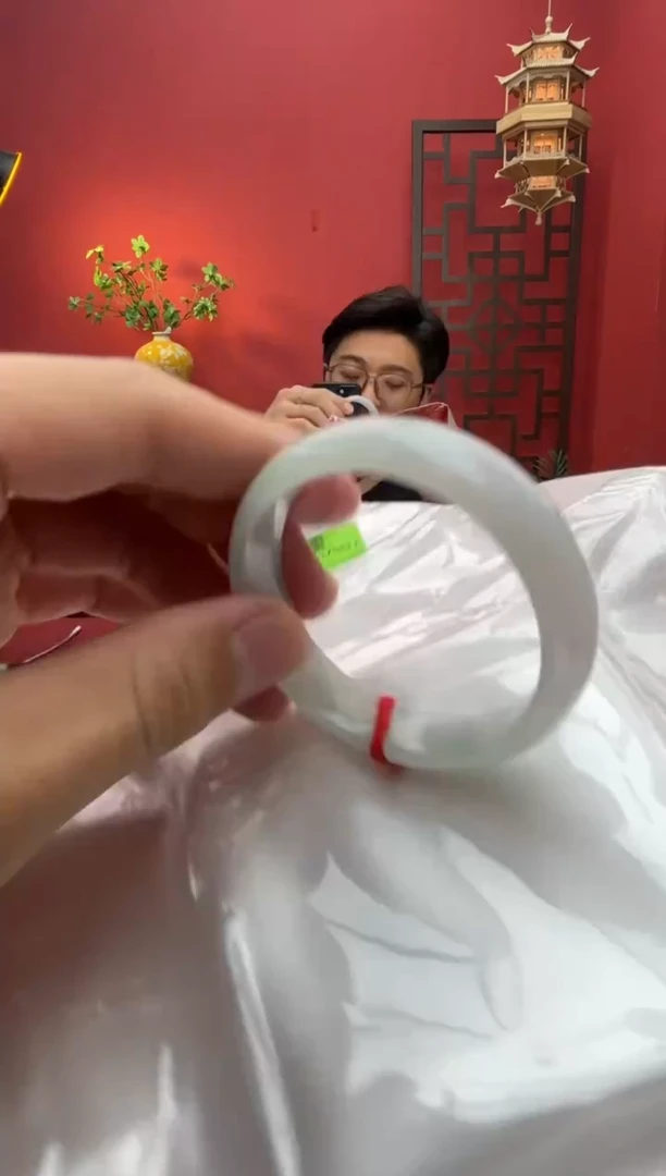 未镶嵌手镯（贵妃镯）翡翠翡翠手镯23