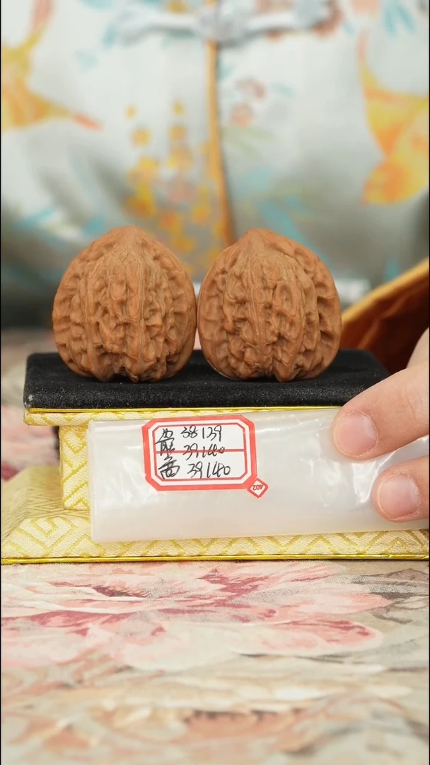 【闪购商品】文玩核桃把件赤龙鸡心