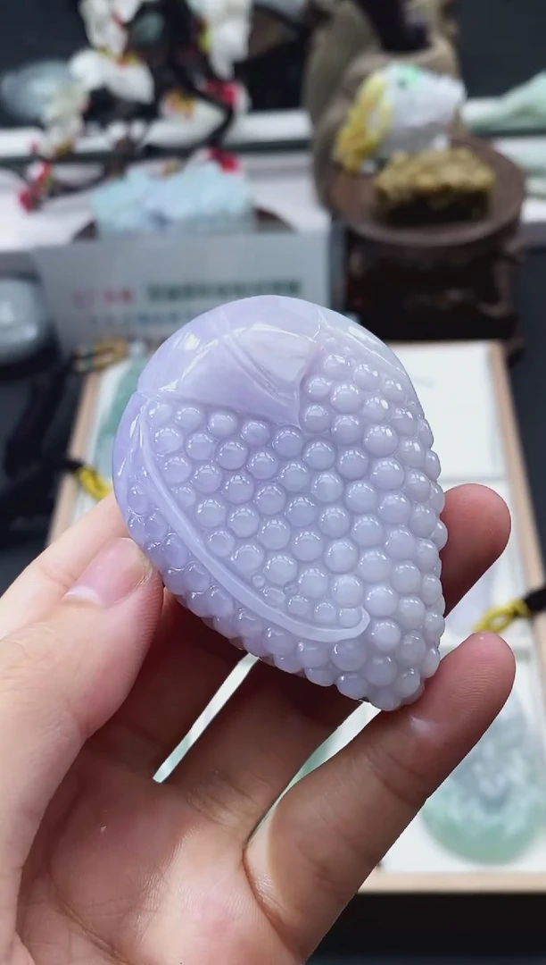 翡翠未镶嵌颈饰天然缅甸A货翡翠