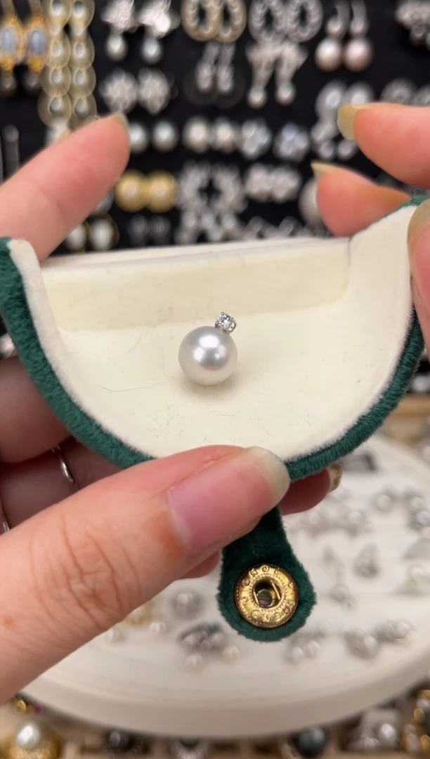 海水珍珠18K金镶嵌颈饰18K海水吊坠