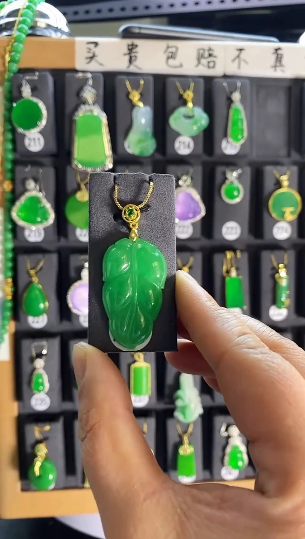 【闪购商品】翡翠耳饰银S925镶嵌216...