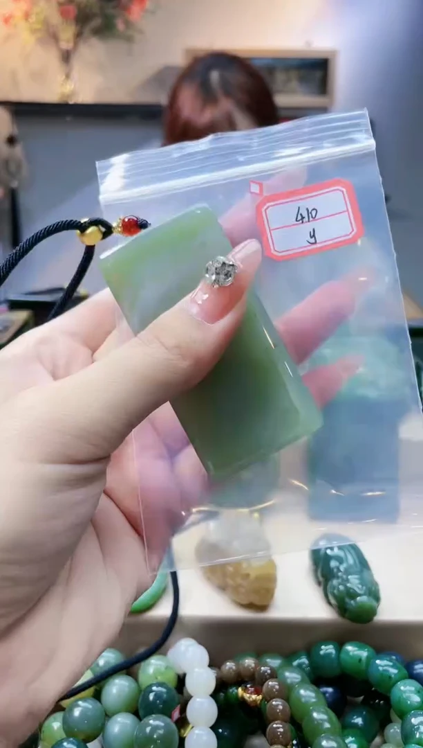 和田玉未镶嵌挂件1