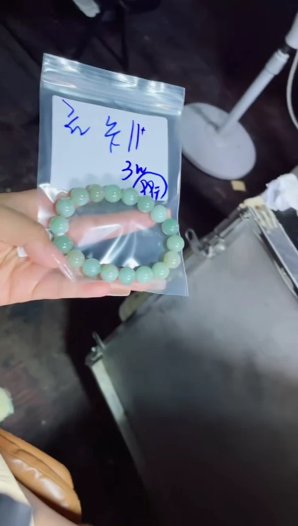 定制翡翠未镶嵌音珠串
