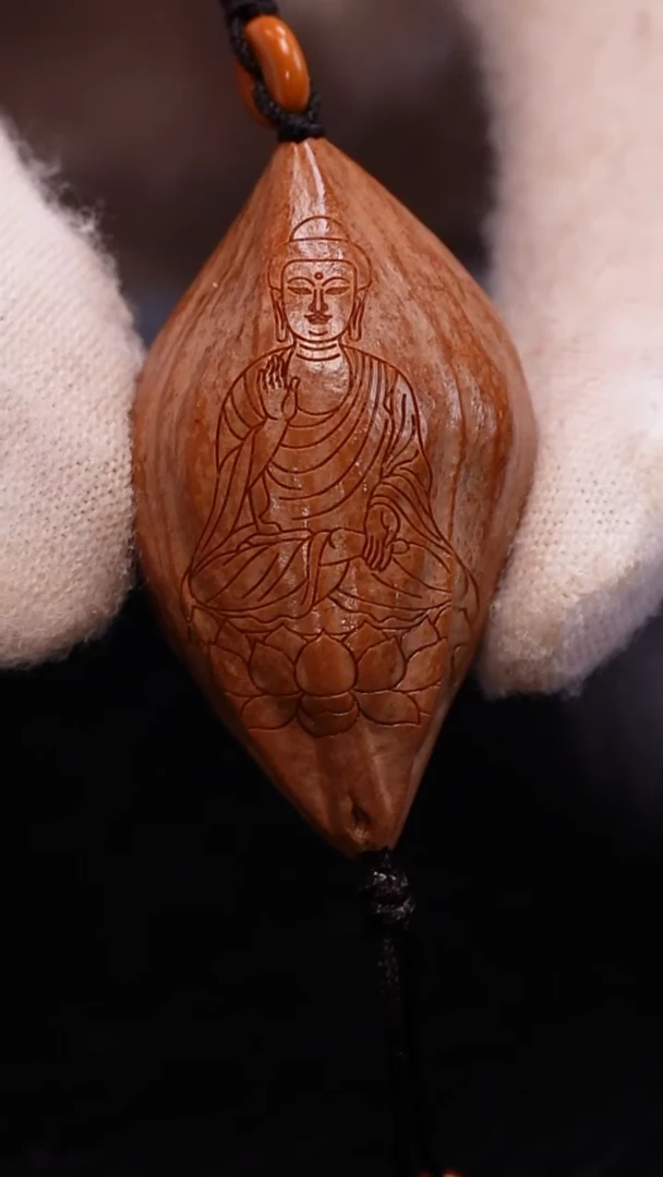 【闪购商品】橄榄核吊坠************