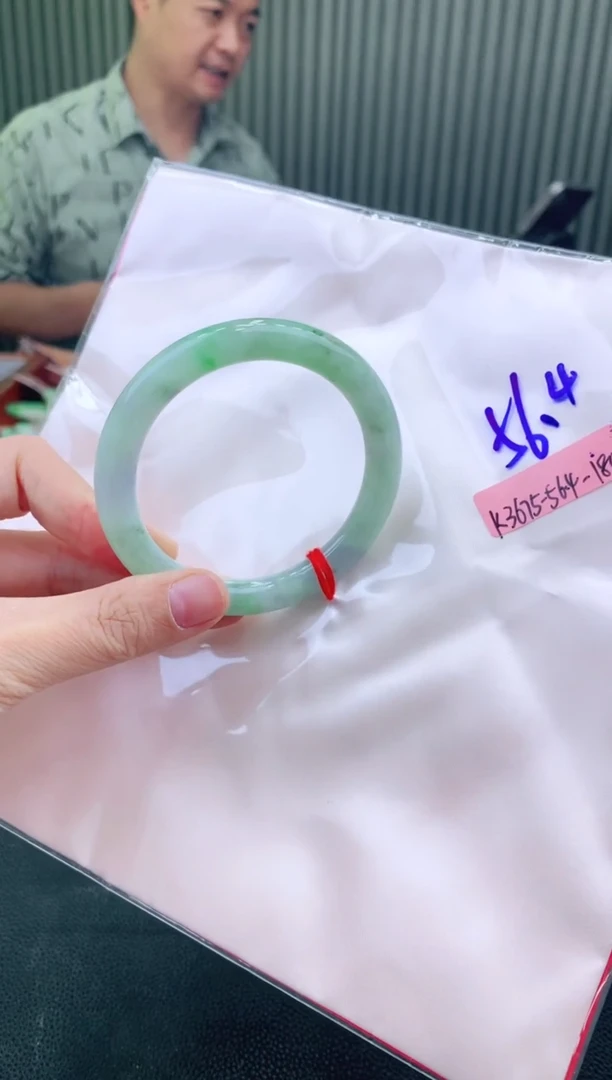 未镶嵌手镯翡翠56